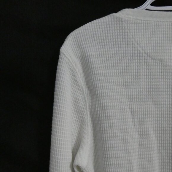 Y2K - GAP | medium | White Long Sleeve Thermal Shirt - Picture 10 of 15